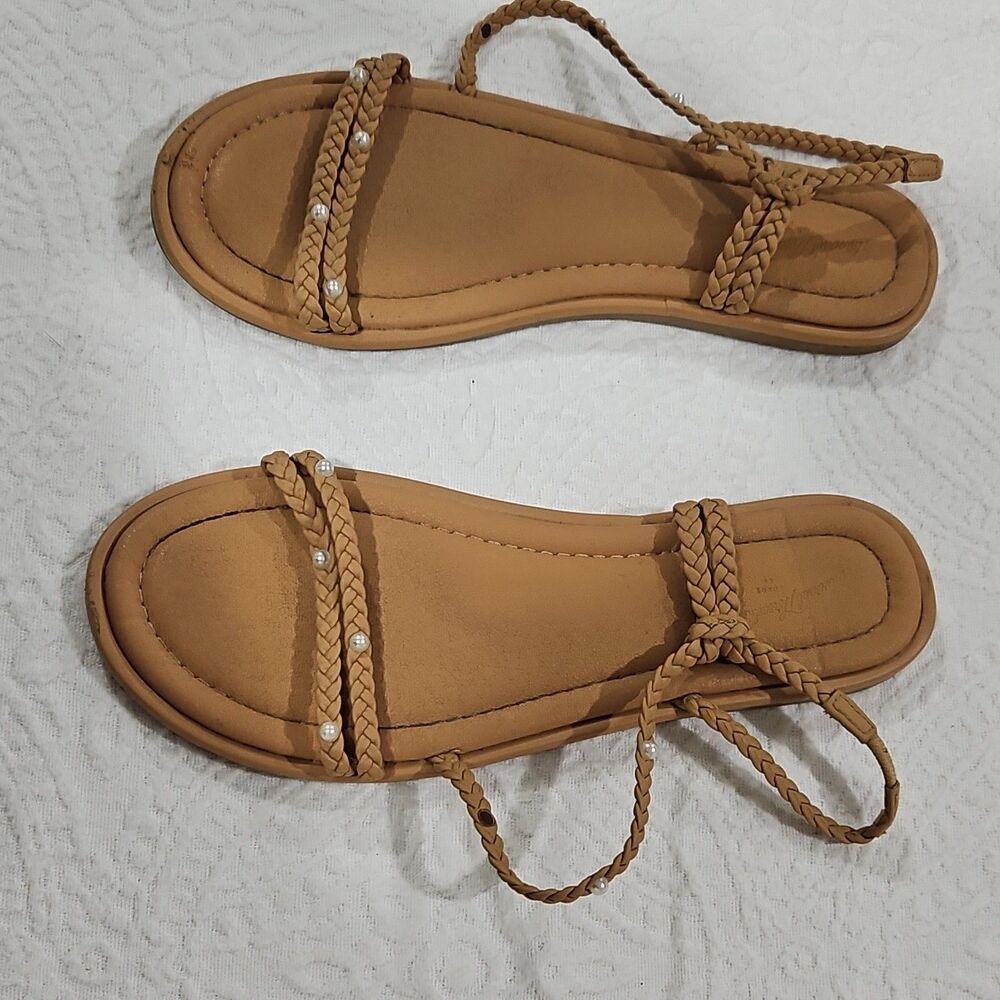 Universal Thread Women’s Tan Braided Pearl Strappy Flat Sandals - Picture 3 of 8